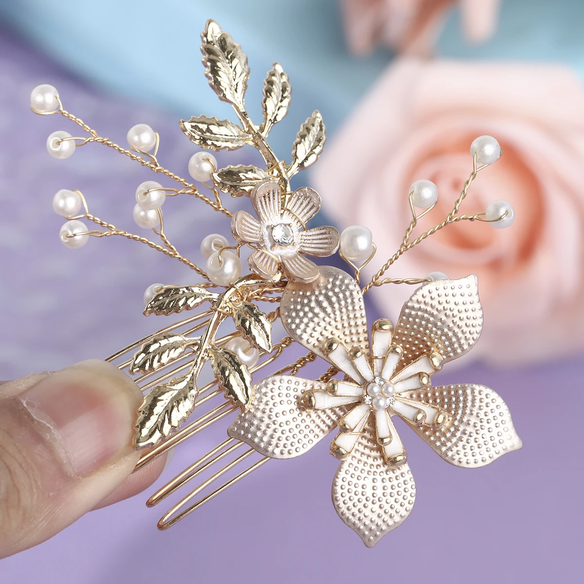 أمشاط شعر الزفاف الذهبية، مشبك شعر الزفاف الأنيق على شكل زهور، قطع شعر لؤلؤ كلاسيكية للعرائس كهدية لحفلات الزفاف