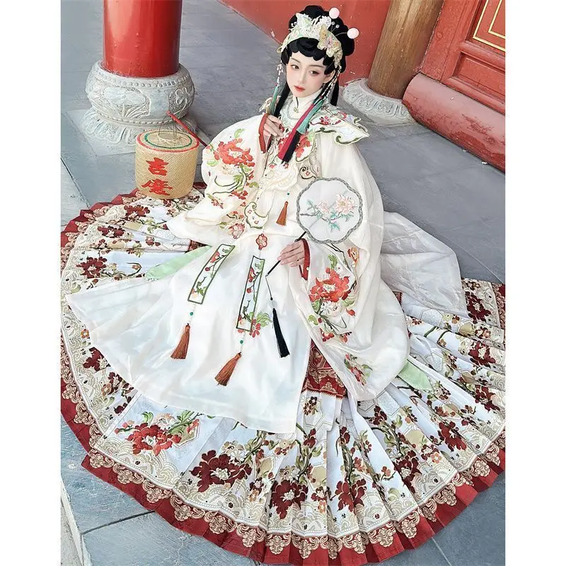 Han Xu[a mirage , insubstantial objects]Hanfu women's Ming style standing collar cloud shoulder embroidered horse face skirt,