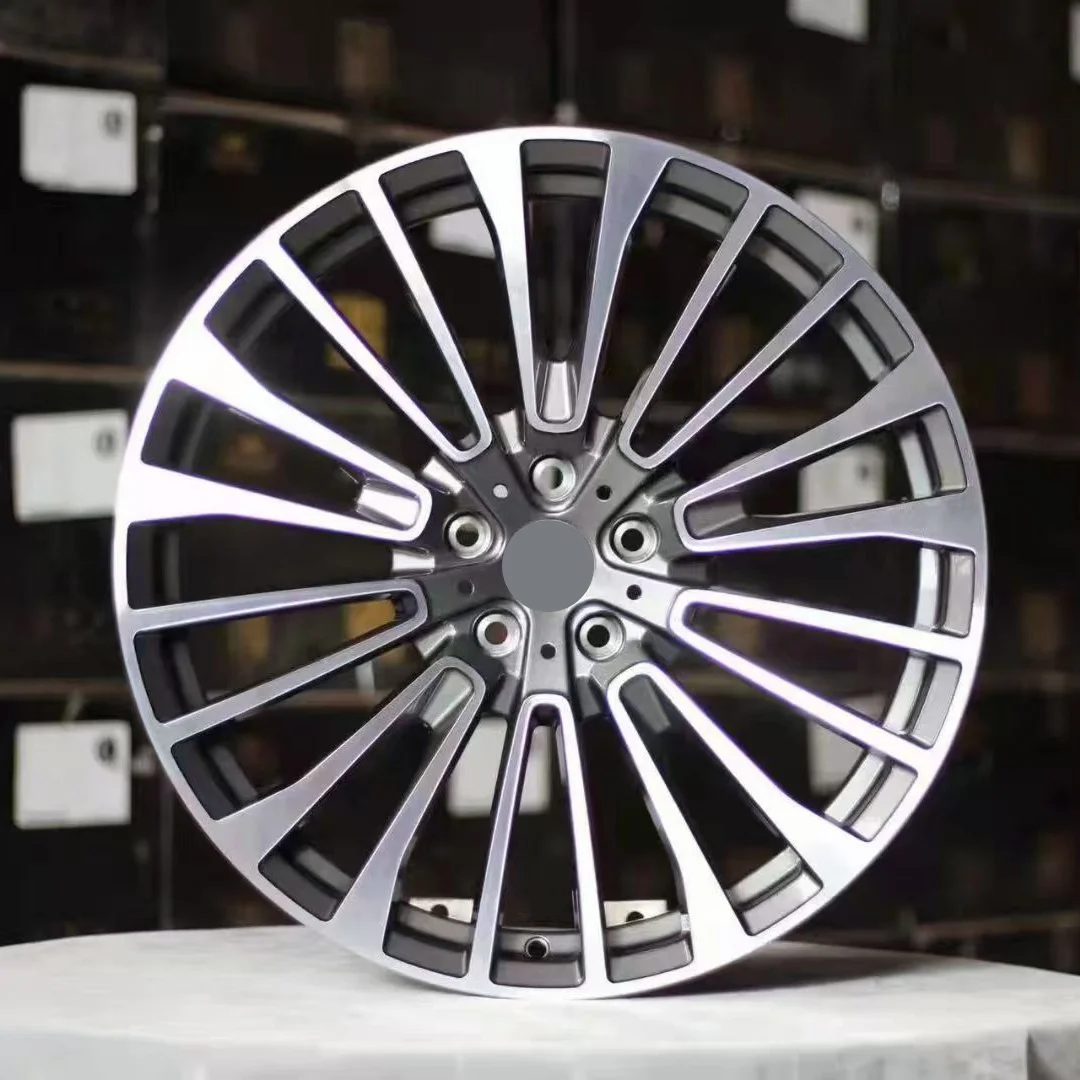 

Lightweight Forged Wheel Hub for BMW X7 in Stock 22 Inch 9.5J/10.5J. ET32/43 Gray Car Surface 66.56/5*112