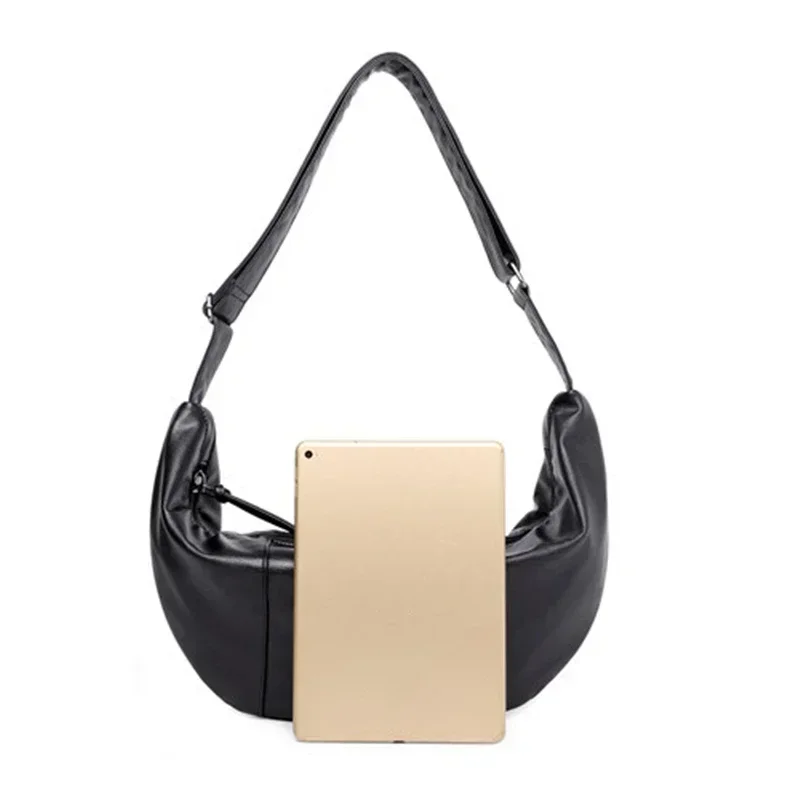 Fashion Crossbody Bag Men Dumpling Shoulder Bag Soft PU Leather Large Capacity Travel Crossbody Bags Casual Sling Handbags Men