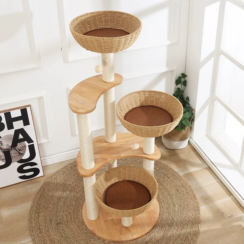 Árvore de gato multicamadas moderna de luxo com poste de sisal, estrutura de escalada de casa de gato de madeira tecida ratan para gatos
