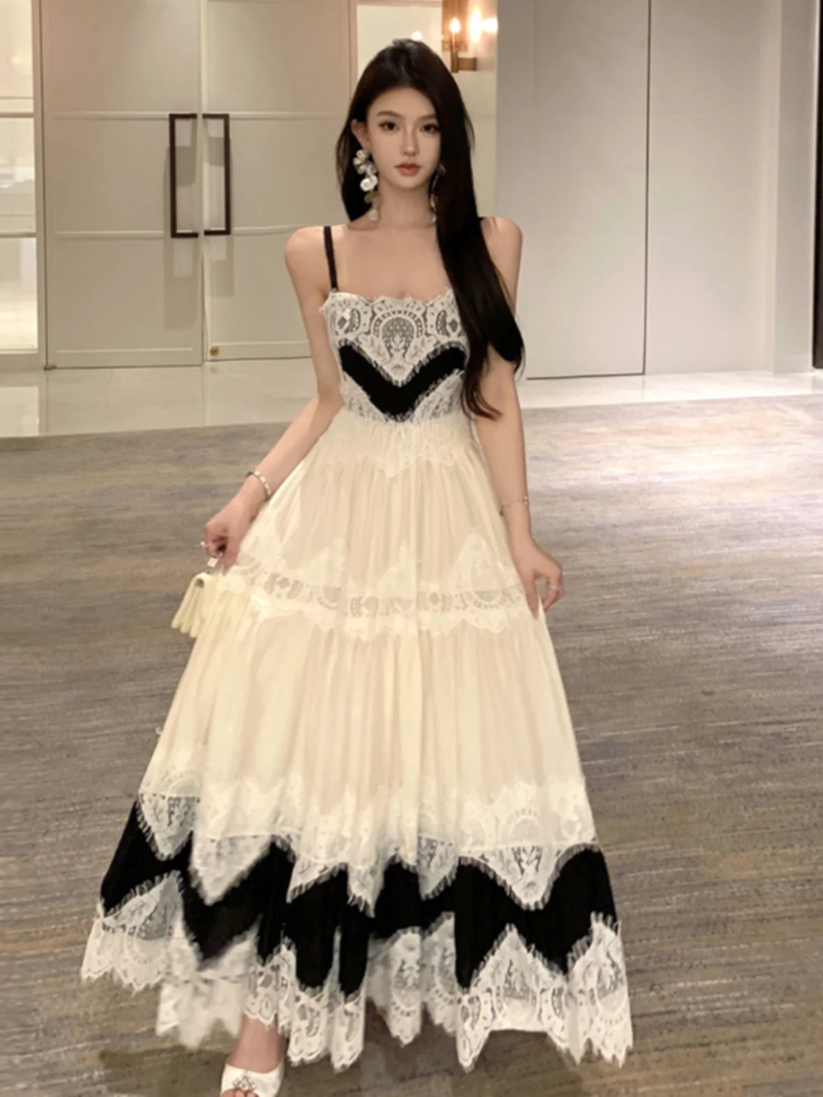 Francês retro renda emendada sem mangas camisola em camadas saias babados para mulher fino-ajuste estilo princesa grande balanço a linha vestido