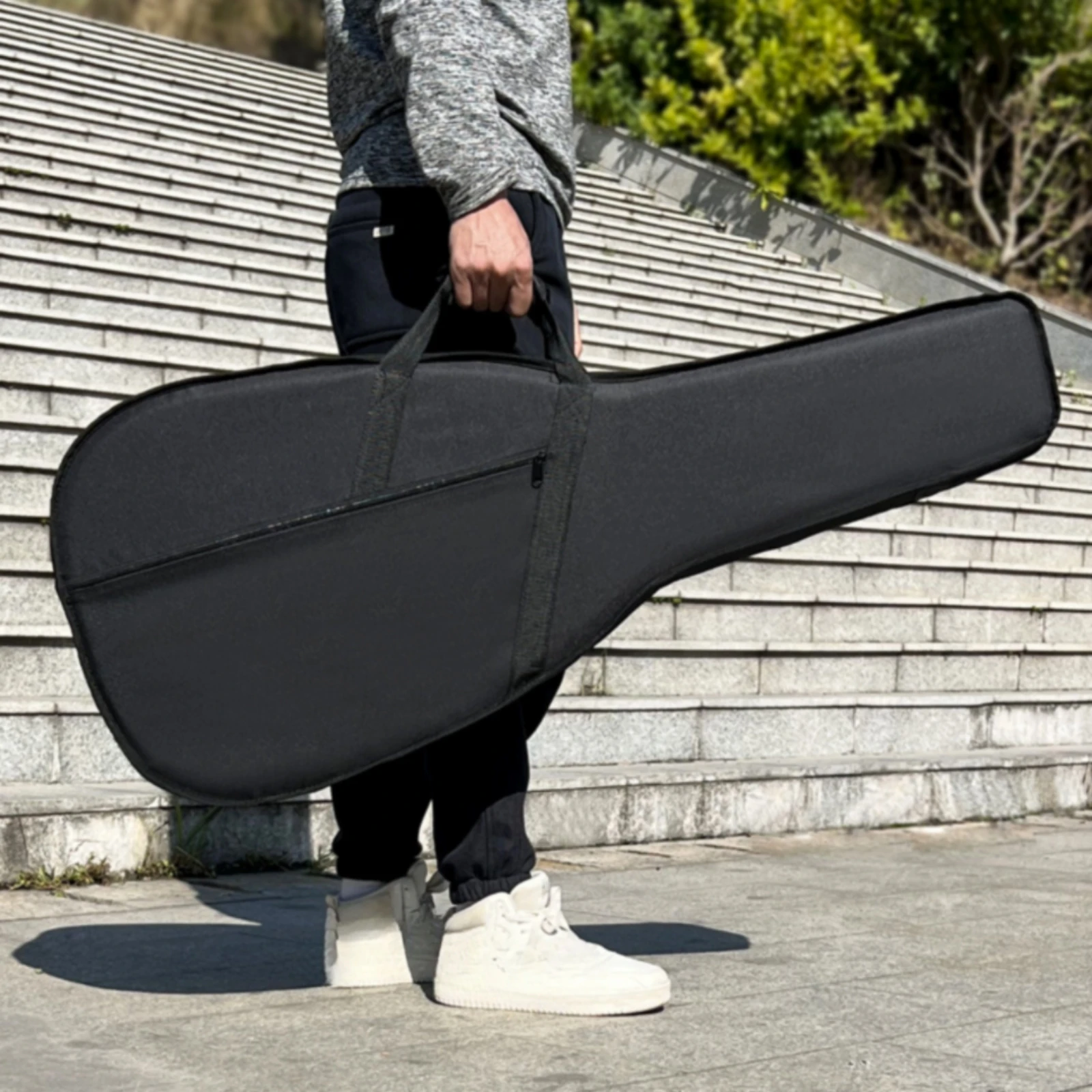 Piankowy futerał na gitarę, wy – Guitar Strap Padded recenzja i cena