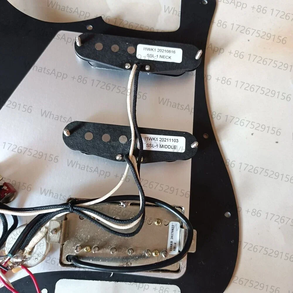 SSH مجموعة جيتار St Pickguard سلكية مسبقًا محملة ألنيكو 5 هامبوكر اختيار الحرس لفائف تقسيم التبديل متعدد التبديل لجيتار ST #4