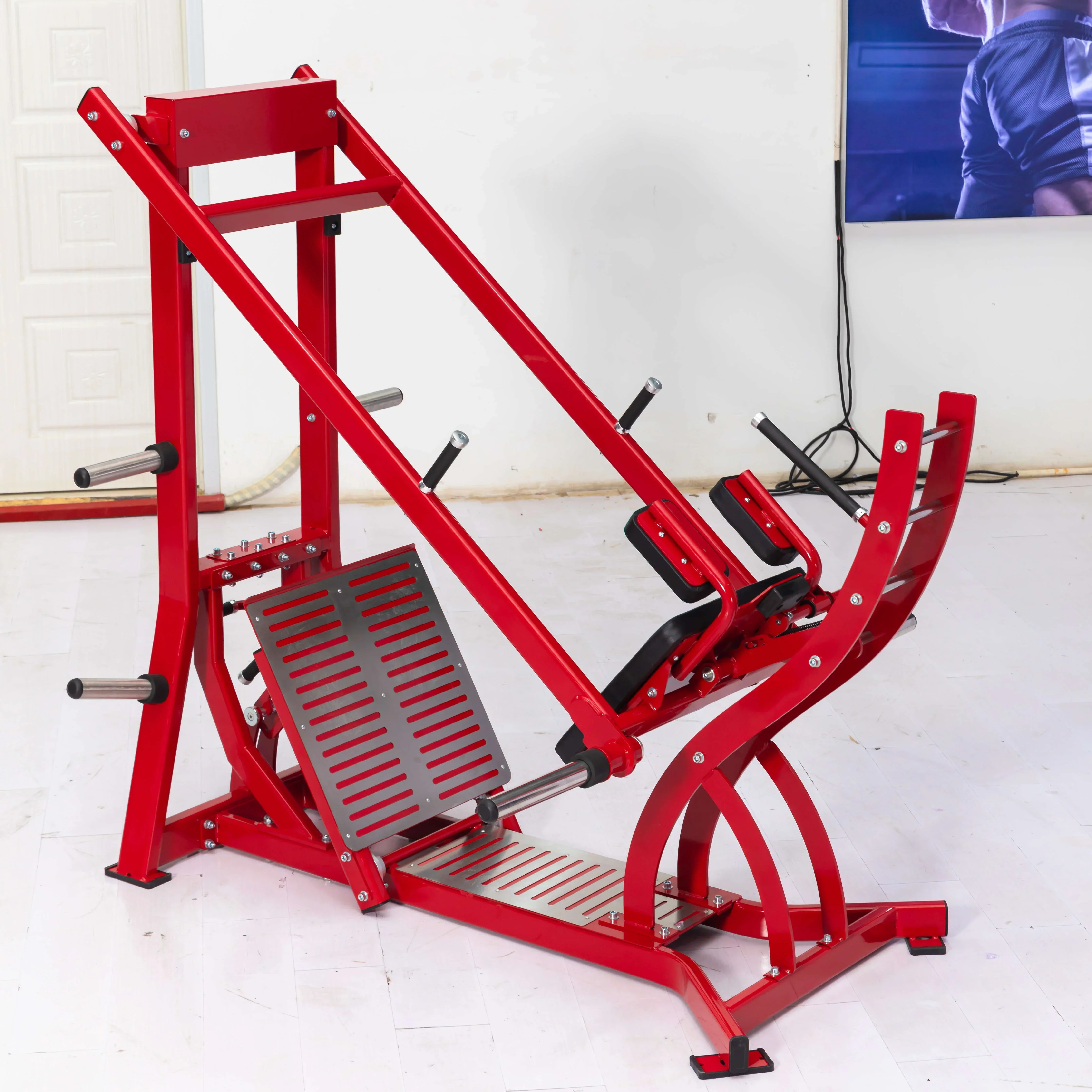 

High End Strength Training Plate Loaded Fitness Equipment Leg Exercise Trainer Pendulum Squat Machine for Body Exercise