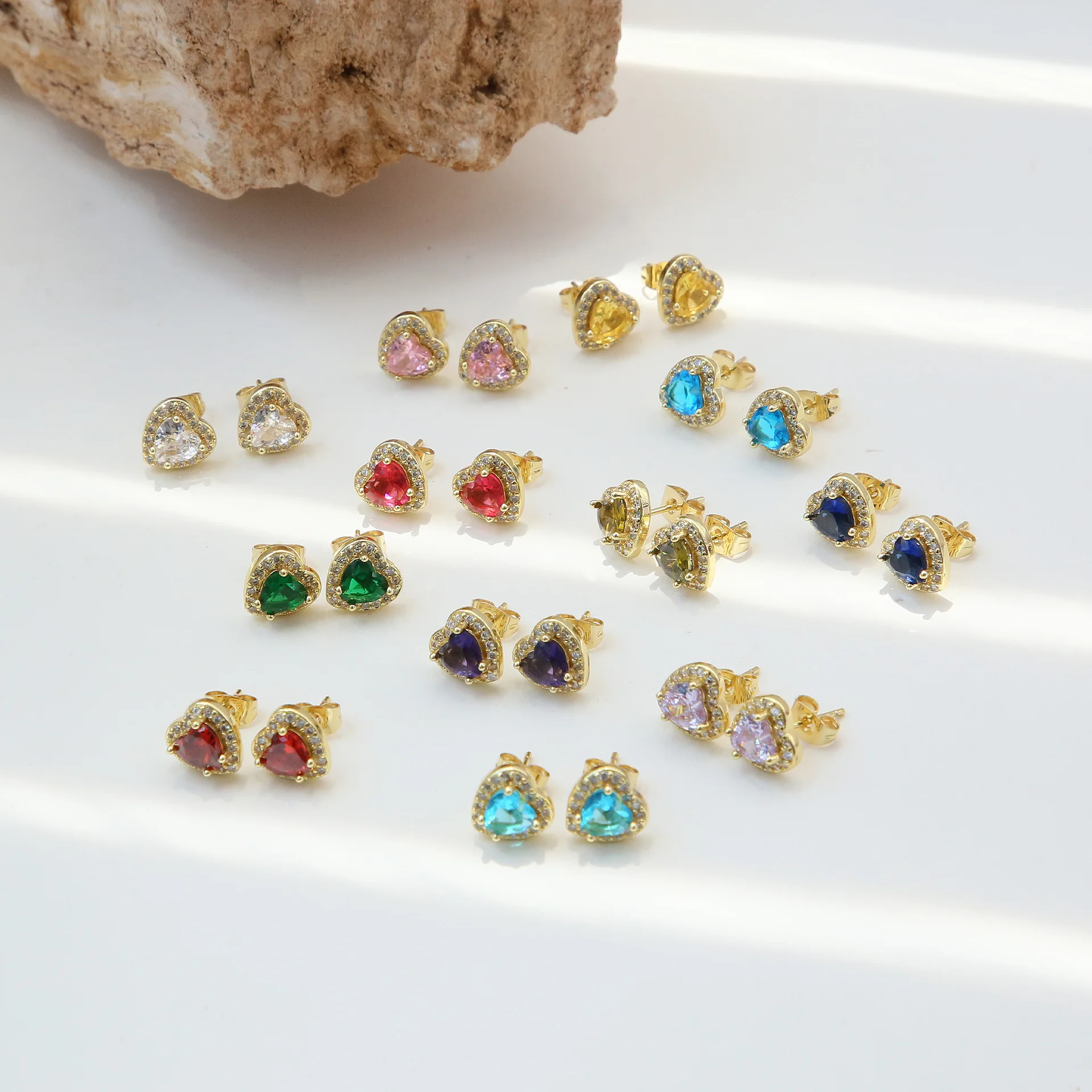 Geometrische Mehrfarbige Herz-Ohrstecker für Frauen Romantische Geburtsstein-Zirkon-Hochzeitsohrringe Ohrschmuck Accessoires Geschenke – Detail 2