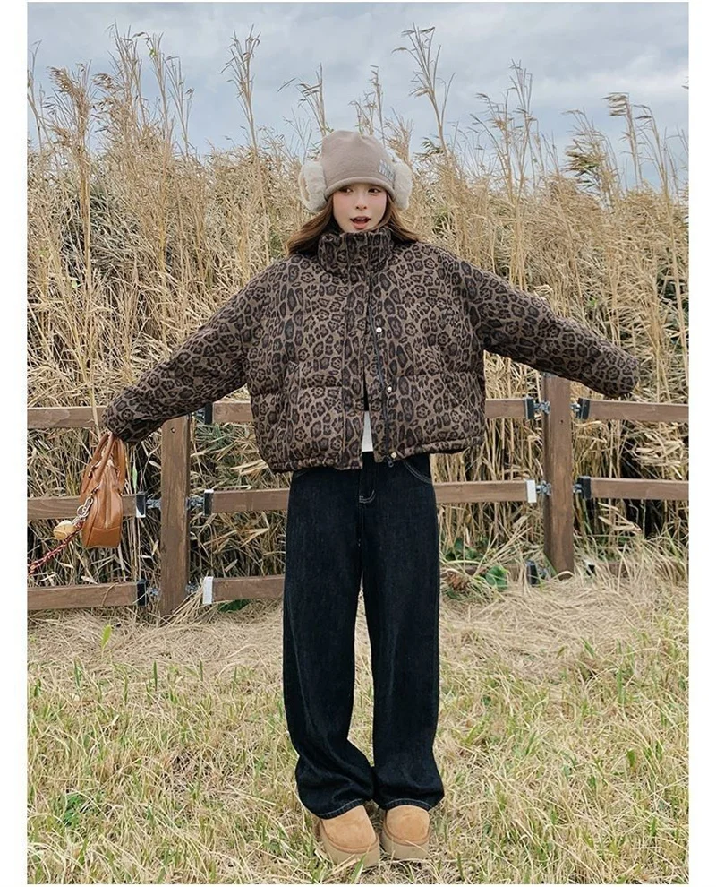 Leopard print down cotton jacket short style 2026 new winter fashion loose and thick stand up collar bread jacket