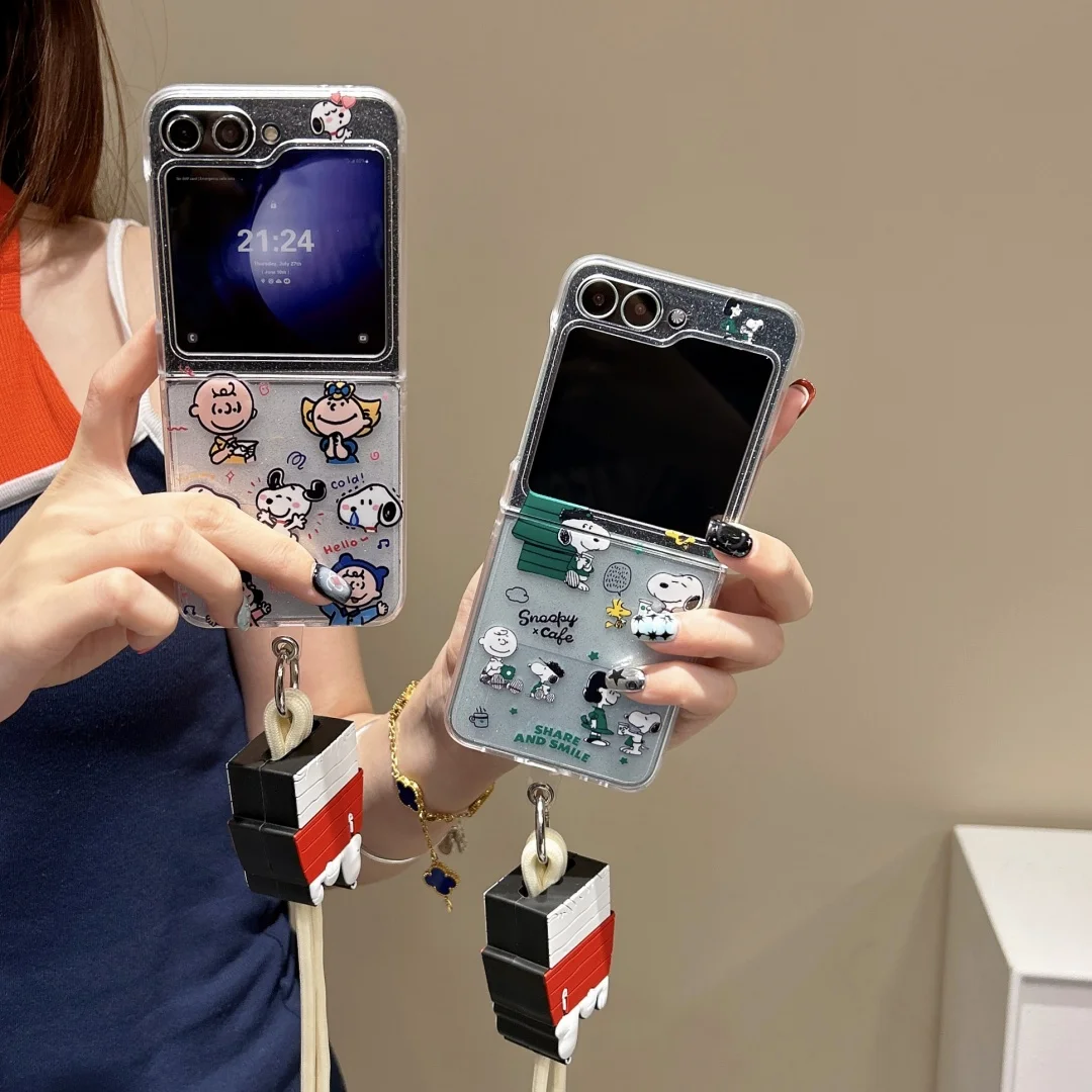 Funda de teléfono transparente con dibujos animados de Snoopy Charlie Brown para Samsung Galaxy Z Flip 7 6 5, funda trasera suave anticaída con purpurina