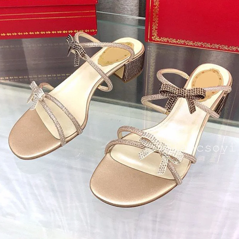 Zapatillas de verano con lazo de cristal ostentoso para mujer, sandalias de tacón grueso con banda estrecha y diamantes de imitación, zapatos de hadas versátiles para mujer