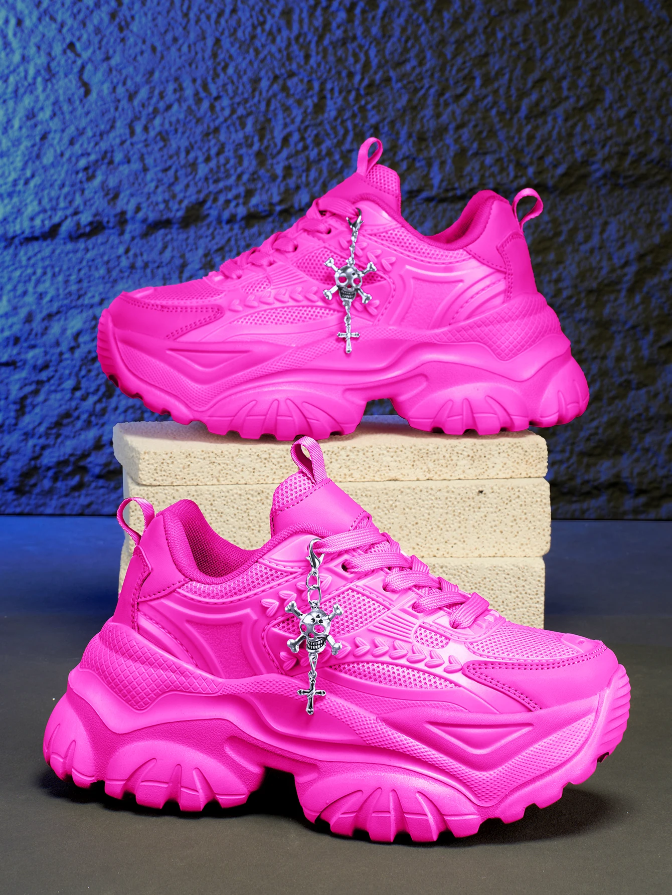 

Women's Height-Increasing 7cm Fashion Casual Sneakers with Dark Style 3D DIY Detachable Metal Silver Skull and Cross Decoration, Chain Shoe Accessories, Women's Sneakers for Outdoor Use in All Seasons, Eva Thick-Soled High Platform Pink High-Heeled Shoes,