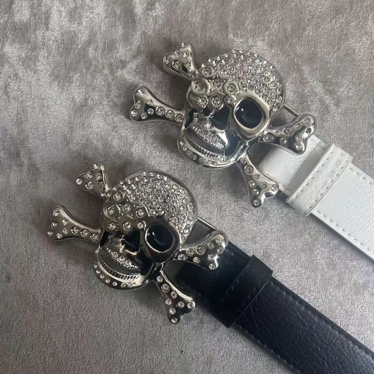 Punk Skull Buckle Belt Black and White Dark Goth Trendy Snap Button Unisex Streetwear Rivet Jeans Belt