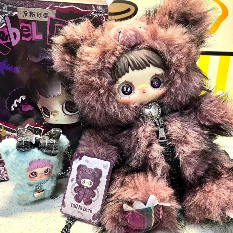 

Новинка в наличии: Серия плюшевых игрушек Maymei Rebel Doll, стильная и модная игрушка в подарочной коробке, украшение для рюкзака, подарок на день рождения.