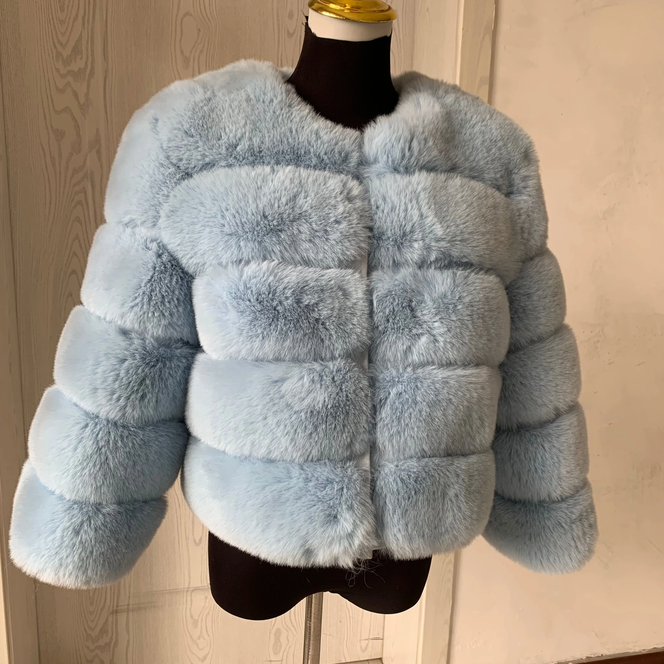 Damen Mode Kunstpelzmantel Super Angesagter Herbst Winter Kurzer Kunstfuchspelz Flauschige Jacke Hochwertig 7XL Damen Pelzmäntel – Detail 40