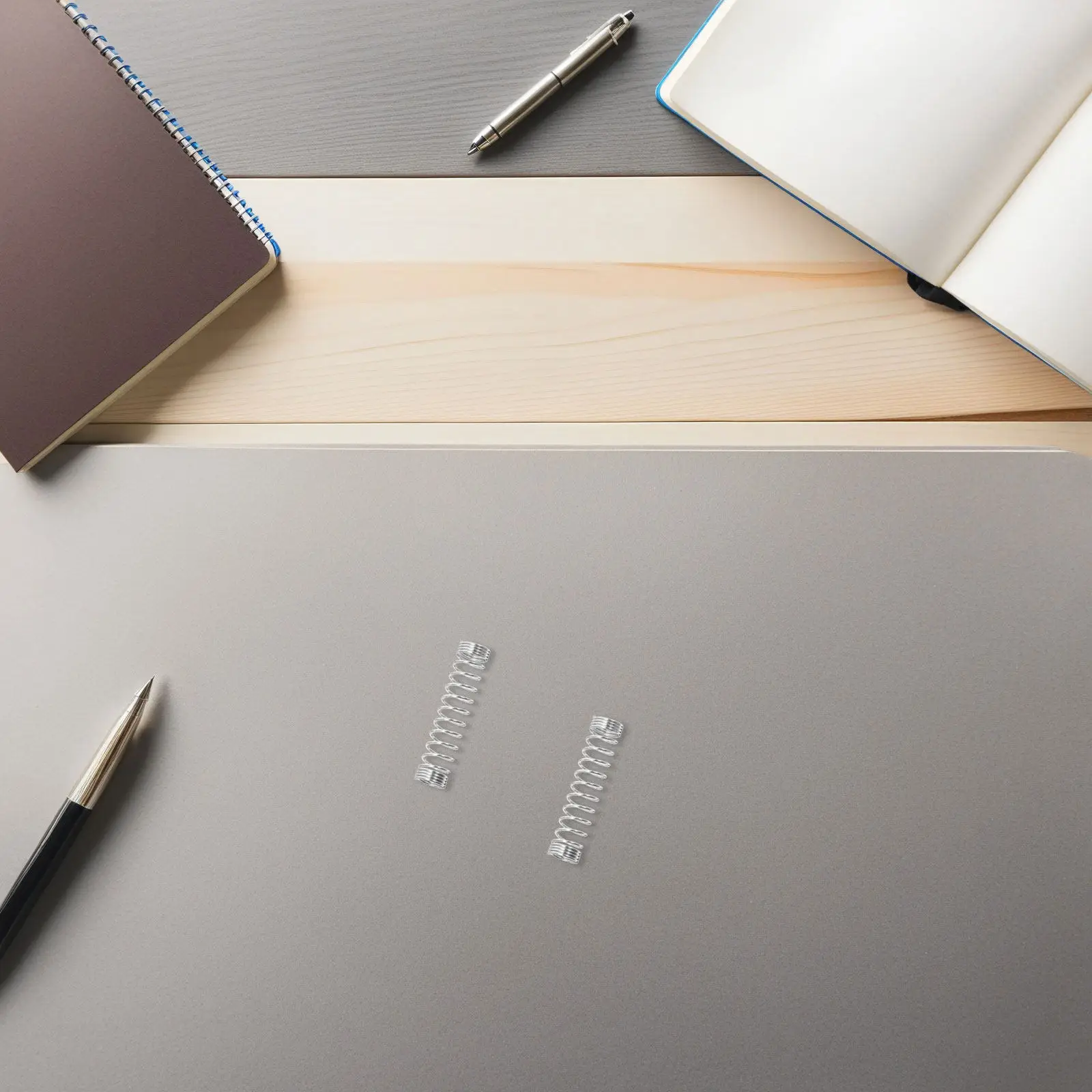 

200Pcs Stainless Steel Compression Springs for Pen Springs Replacement Ballpoint Pen Spring Wire Diameter 0.4mm Outer Diameter