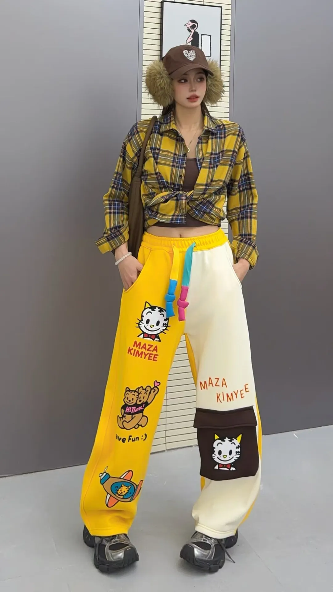 Novo inverno velo dos desenhos animados impressão retalhos calças de grandes dimensões mulher manter quente japonês coreano moda casual bolso calça streetwear
