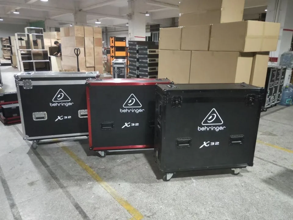 Customized Behringer X32 Flight Case With Wheels Normal Version Portable Audio Sound System X32 Digital Console Flight Case