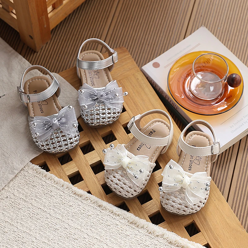 Little Girls Toes Capped Sandals with Lace Bow-knot Children Weave Hollow Out Sandals Soft Sole Kids Princess Beach Shoes Summer