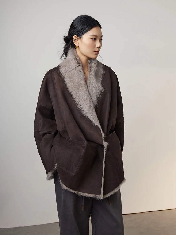Abrigo de invierno de piel de cordero Toscana de lujo de alta gama para mujer 2025 nueva chaqueta de gamuza de piel auténtica de cabra de longitud media Vintage Simple