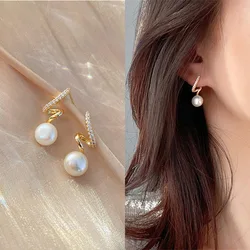 Korean Fashion Rhinestones Pearl Drop Earrings for Women Party Golden Color Irregular Geometry Twist Earrings Statement Jewelry