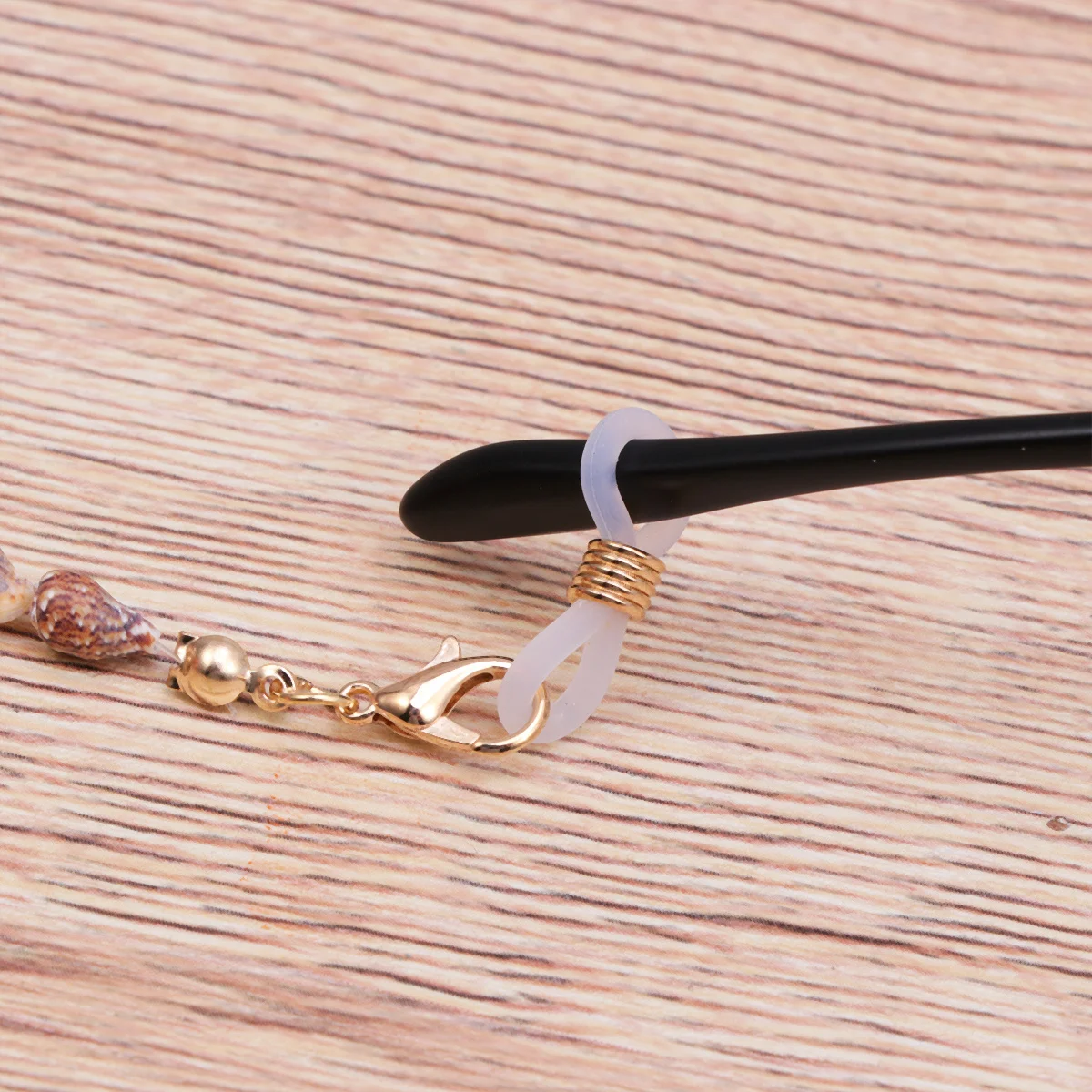 

White Conch Shell Eyeglasses Chain Fashion Strap Sports Use Eyewear Safety Eyeglass Holder String Eyeglass Chain