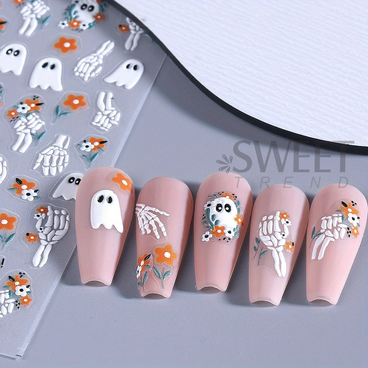 4 pezzi di cartoni animati spettrali fantasmi adesivi per unghie opachi scheletro mano zucche ragno design cursori adesivi decalcomanie per manicure di Halloween