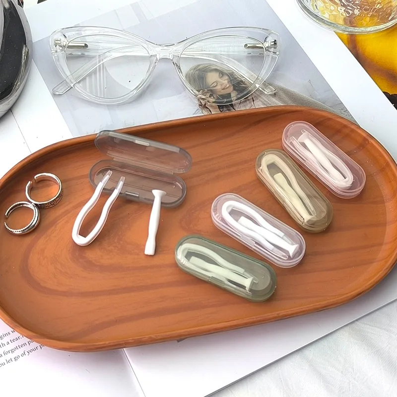 مجموعة أدوات العناية بالعين المحمولة ذات الألوان الشفافة الرجعية للرجال والنساء مع ملاقط وعصا شفط