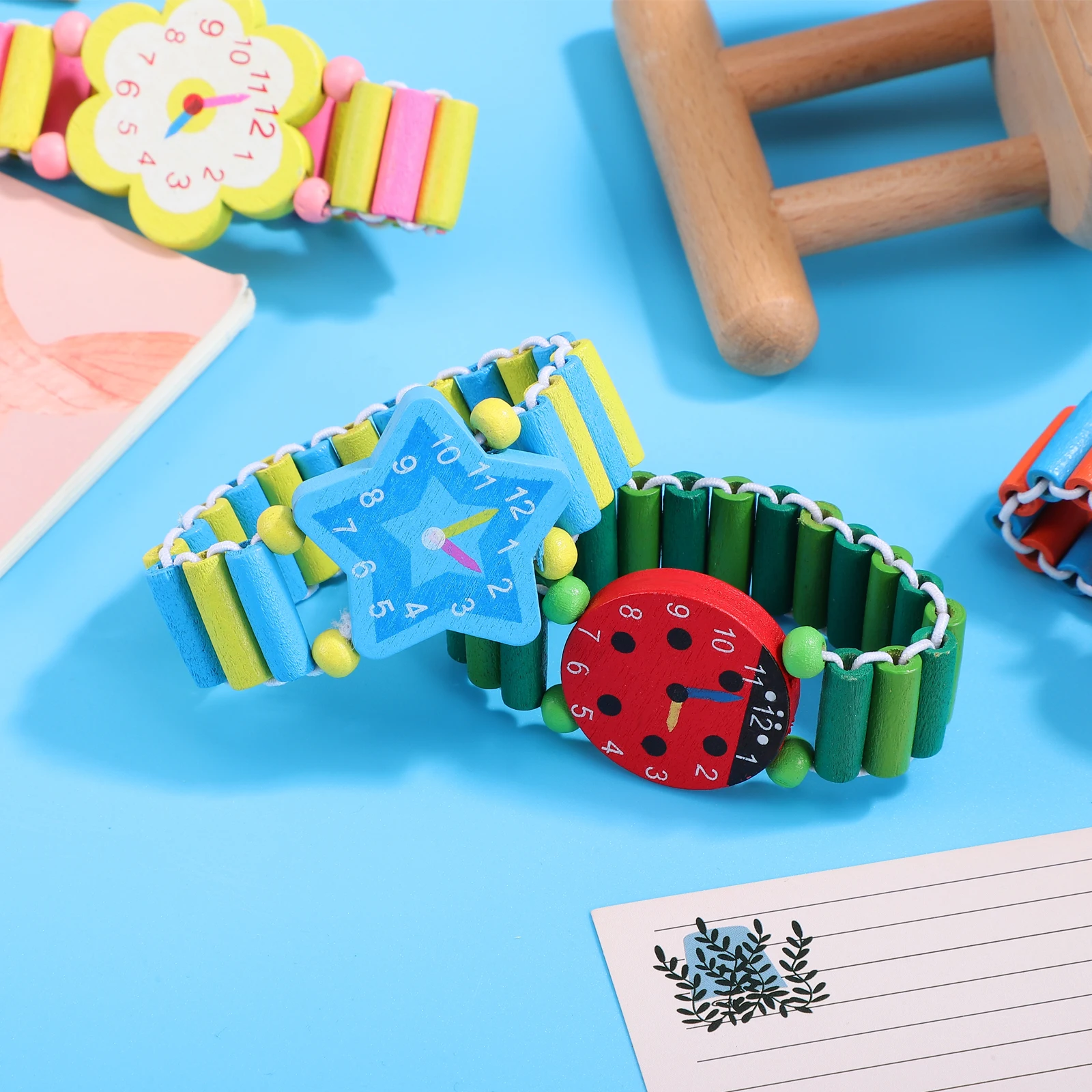 

4pcs Cartoon Watch Toy Kids Wristwatch Wooden Band Novelty Puzzle Toys Toddler Girl Durable Lifelike Rich Patterns Children