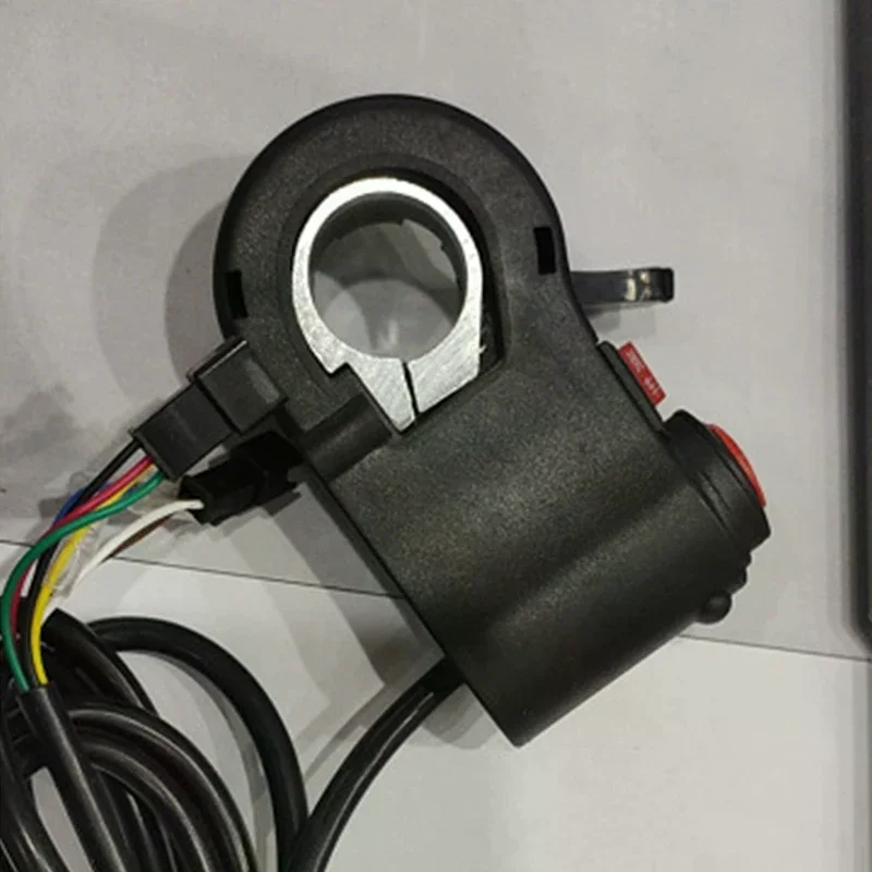 

1 шт. Аксессуары для электросамокатов и электровелосипедов: Пальцевый переключатель без дисплея + Ручка регулировки для электромобилей с реверсом