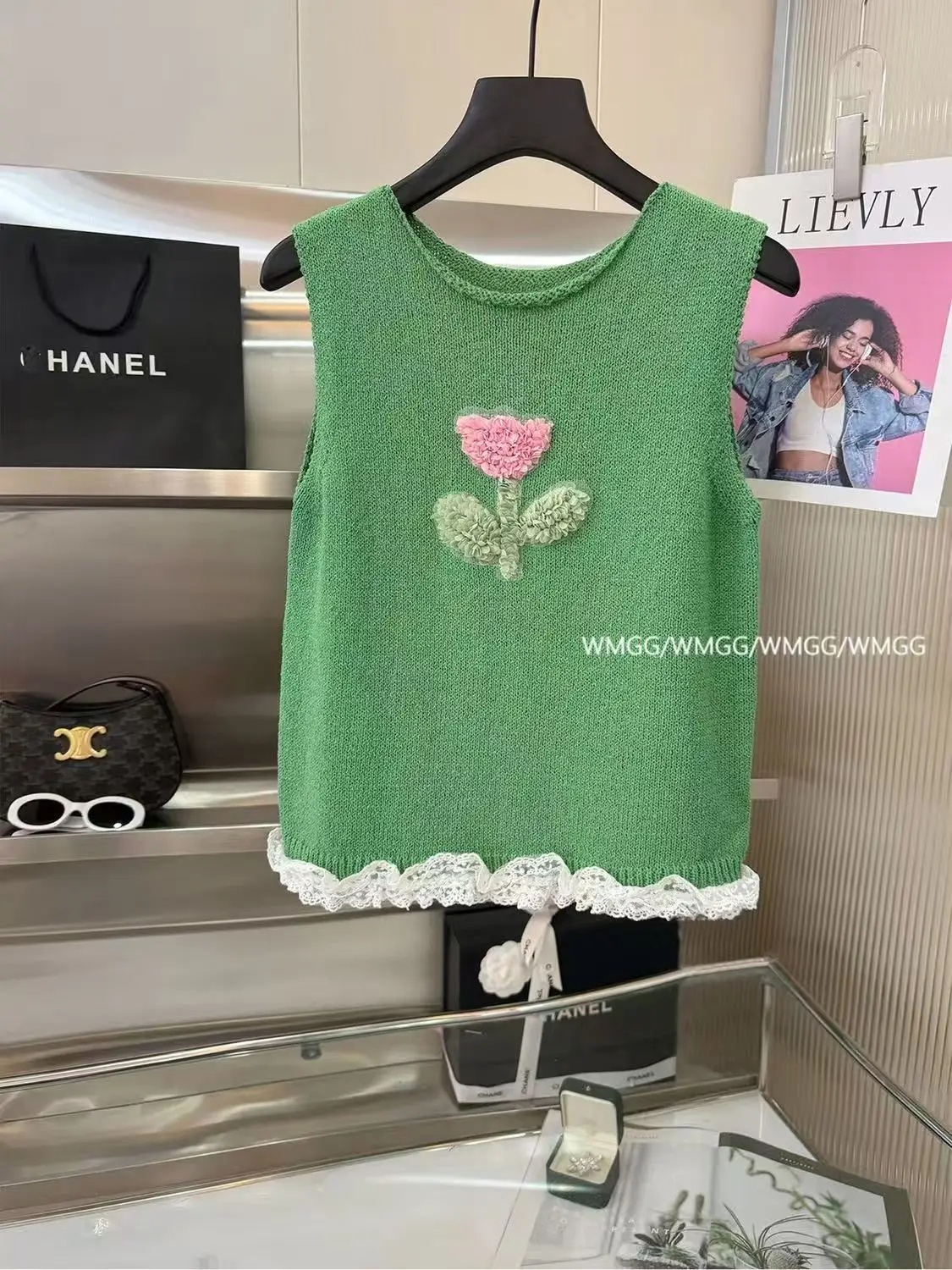 

Floral Knit Vest for Women Green Sleeveless Top with Lace Trim Sweet Daily Casual Waistcoat
