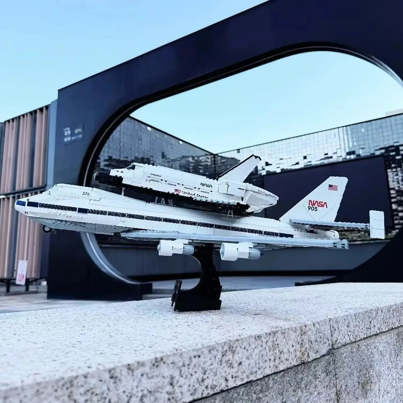 

2417pcs Hot selling item Space Shuttle Carrier Aircraft Building Block Set Model Ornament Adult Boy Toy Gift