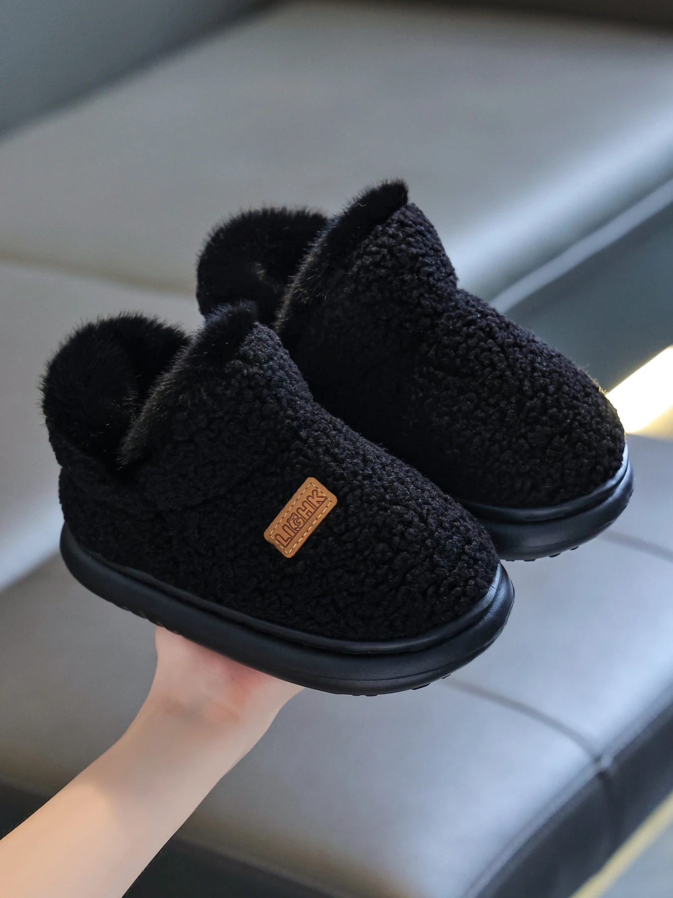 New autumn and winter children's home shoes for boys and girls, indoor home student slippers, winter home shoes