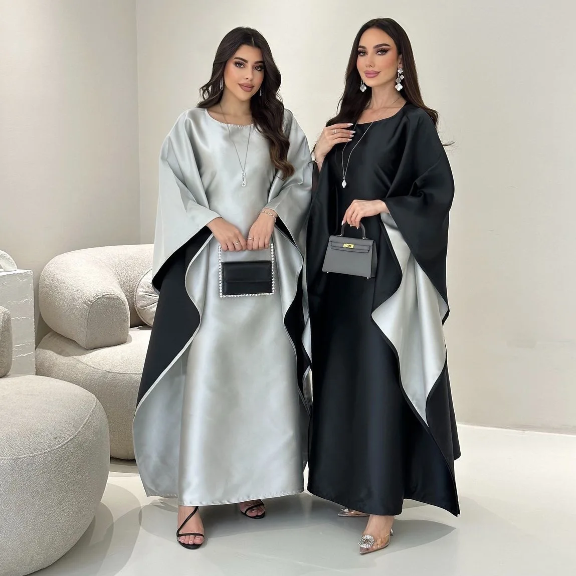 

Modest Middle Eastern Muslim ladies' robe long skirt stitching color matching new fashion Dubai abaya