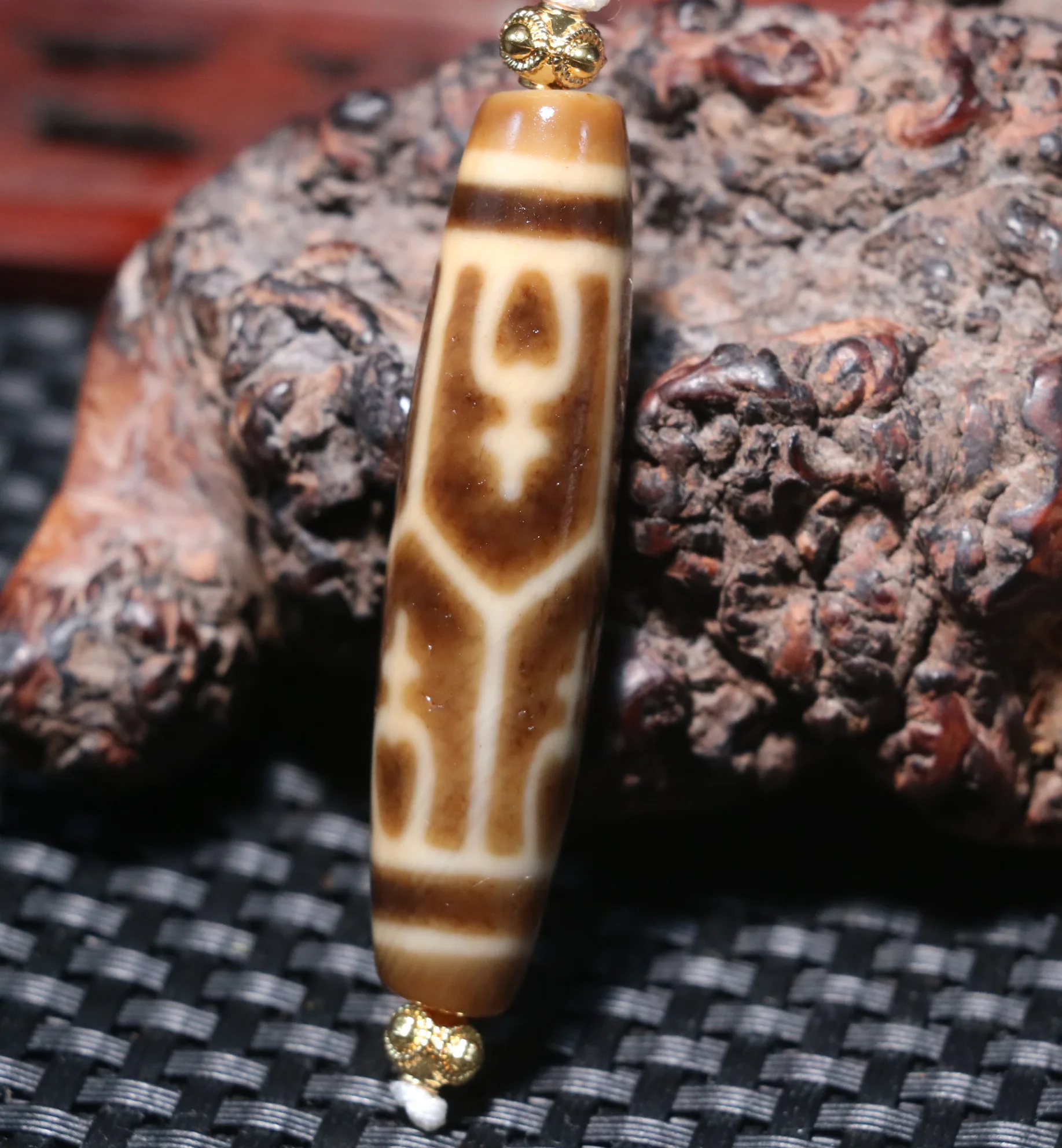 Magic Energy Tibetan Old Agate Ivory Color 6 Treasure Bottle Turtle Shell Longevity dZi Bead Totem 5A Amulet Fit For Pendant