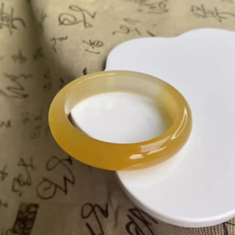 

New Natural Yellow Flat Bar Bracelet, Classic Fashion and Elegance