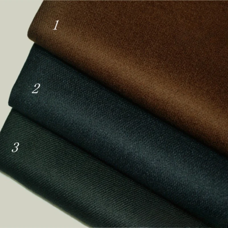 ماذا يفعل طعم القهوة الحمراء باللون الأخضر الفاتح والداكن مثل مجموعة كاملة من التنانير والسراويل