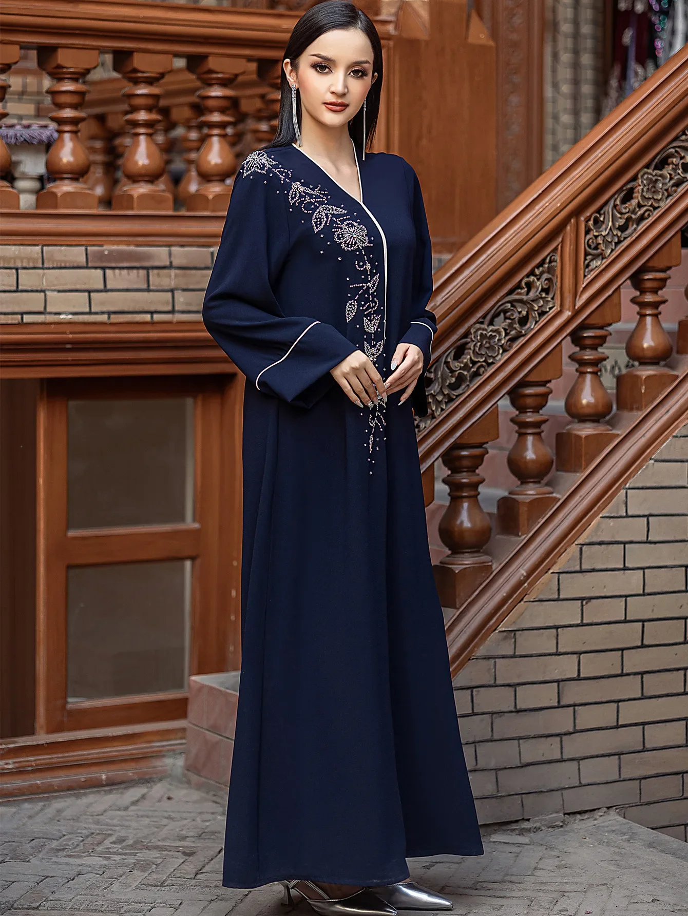

Eid Mubarak Djellaba Long Dress Beading Muslim Women Abaya Dubai Turkey Robe Ramadan Islam Clothing Vestidos Femme Gown Kaftan