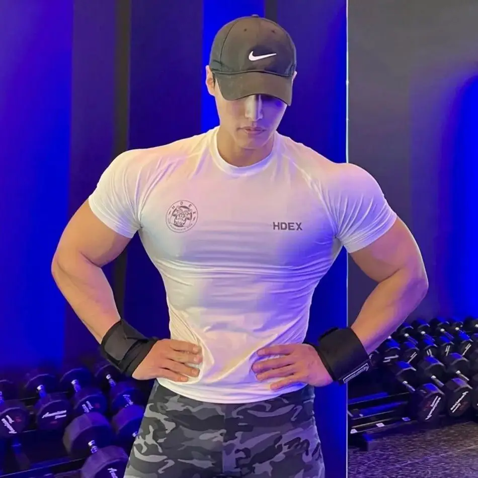 

Summer Fitness Clothes Men's T-shirts Sports Tights Ball Training Compression Quick-drying Clothes Running Short-sleeved Tops