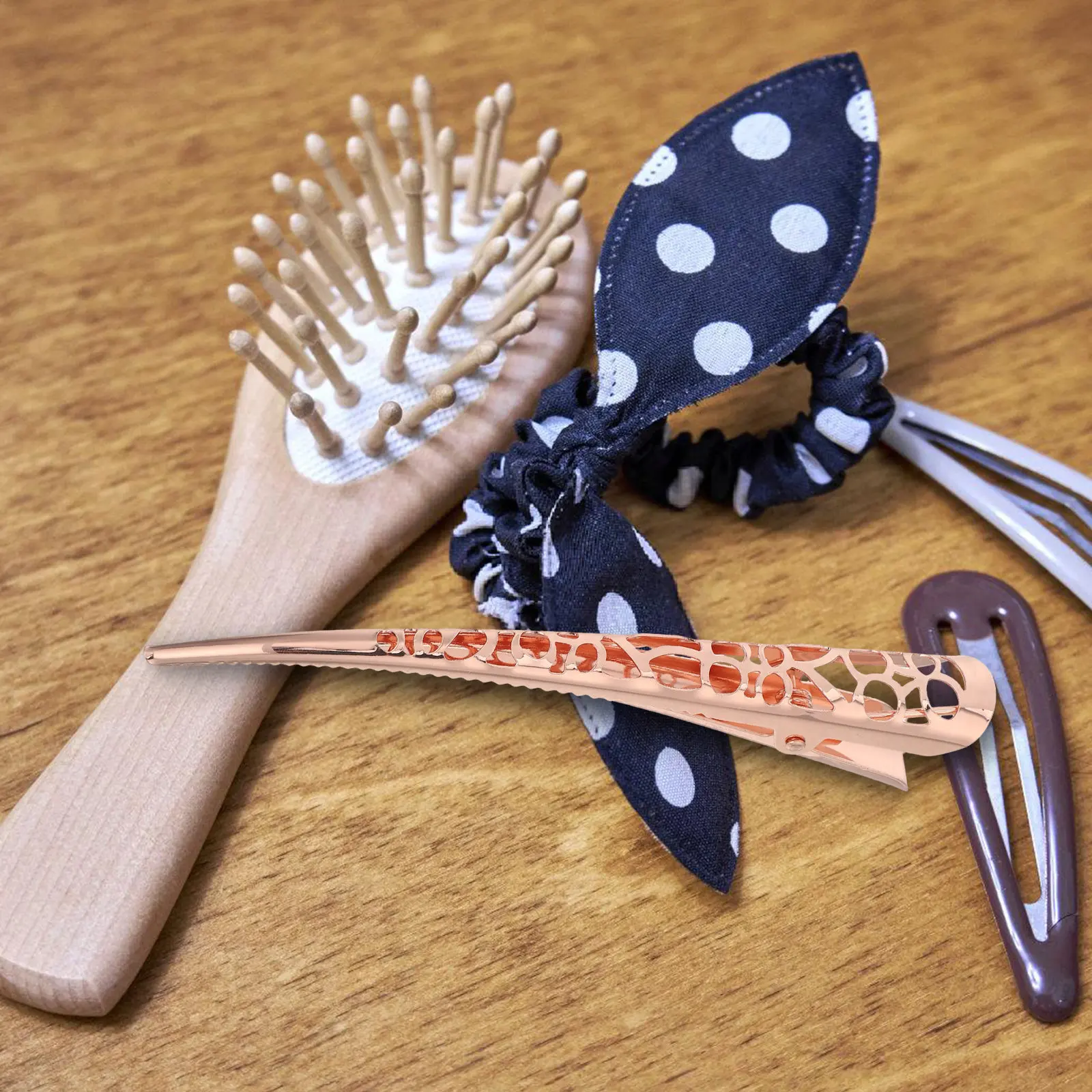 4Pcs Women Hair Clips Hollow-Out Patterned Barrettes Alloy Material Strong Hold Decorative Hair Accessories for Formal Casual