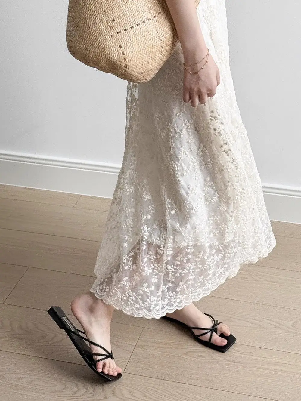 Lace Sling Dress Women Summer New Embroidered Sweet Simple Basic Party Elegant Female Sleeveless Long Dress