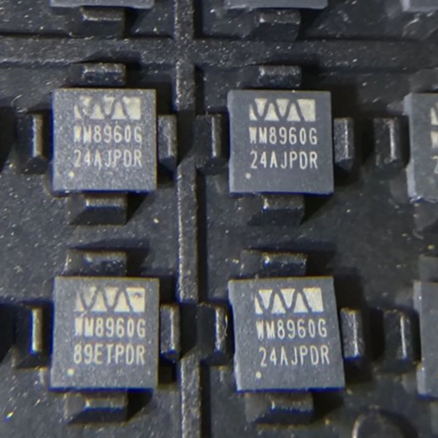 1~10pcs/lot WM8960G WM8960GEFL/RV QFN32 WM8960 100% Brand New Original.