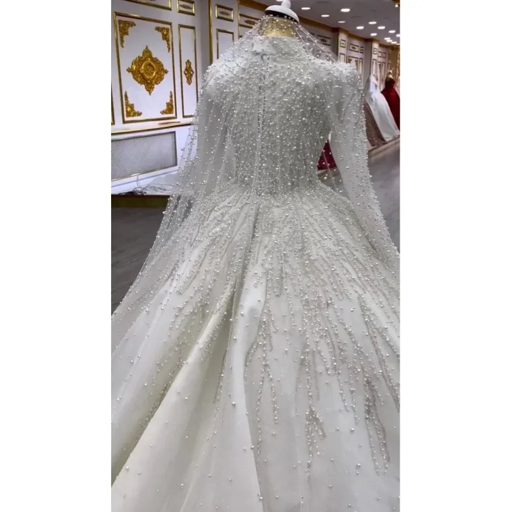 Perle personalizzate Maniche lunghe Collo alto Abiti da sposa musulmani Abito da ballo in raso Abito da sposa Robe De Mariee Abiti da sposa