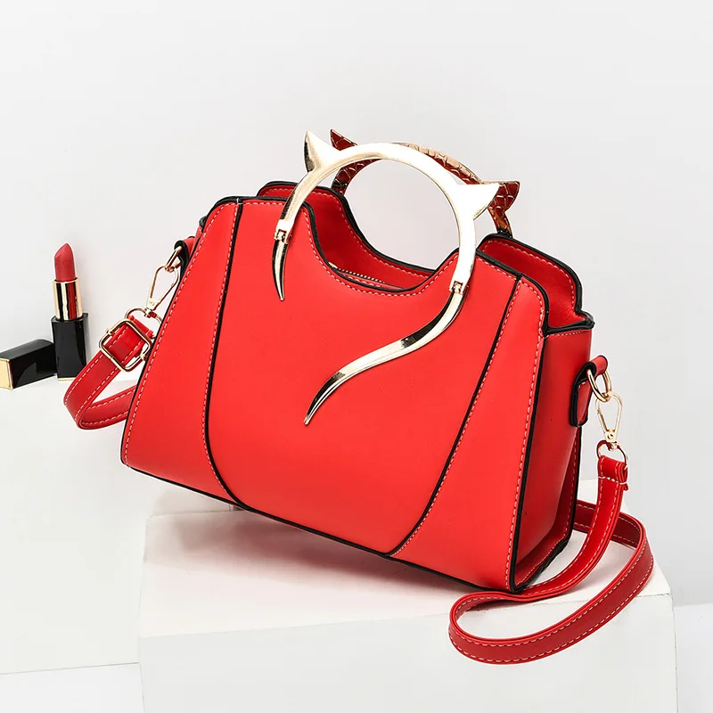 2024 New Versatile Mom Bag Summer Fashion Handbag Single Shoulder Manufacturer Foreign Trade Women's Atmospheric Women's Crossbo