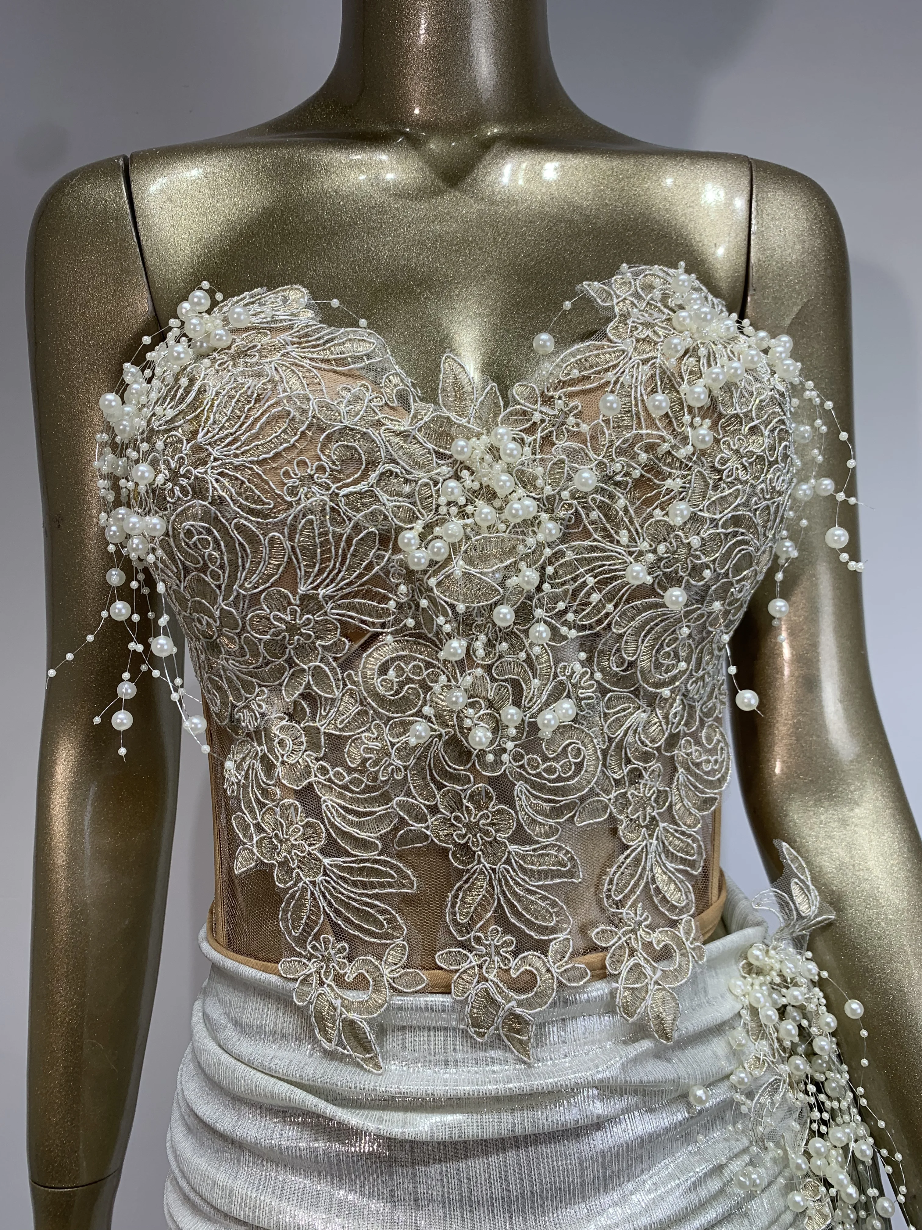 

Женский сексуальный комплект из двух предметов с жемчугом, облегающее мини-платье без бретелек, бар, певица, ночной клуб, вечерняя вечеринка, празднование дня рождения, сценический наряд