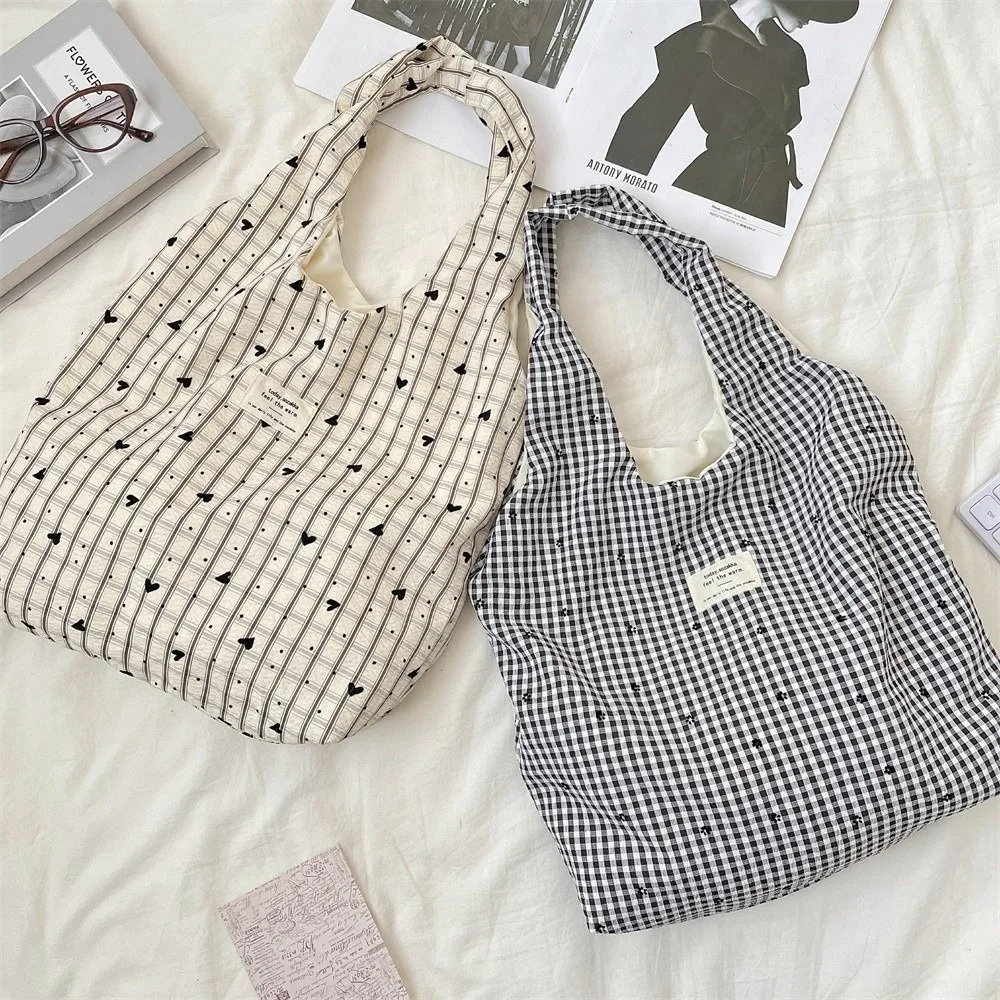 

Casual Elegant Ladies Handbag Korean Style Large Capacity Shoulder Bag Checkered Heart Pattern Canvas Bag for Women