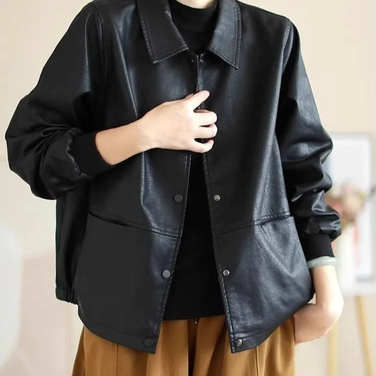 ربيع الخريف 2025 جديد Sle المرأة سترة جلدية فضفاضة عادية منتصف الحياة المرأة Faionable بولي معطف معطف جلد ort طول