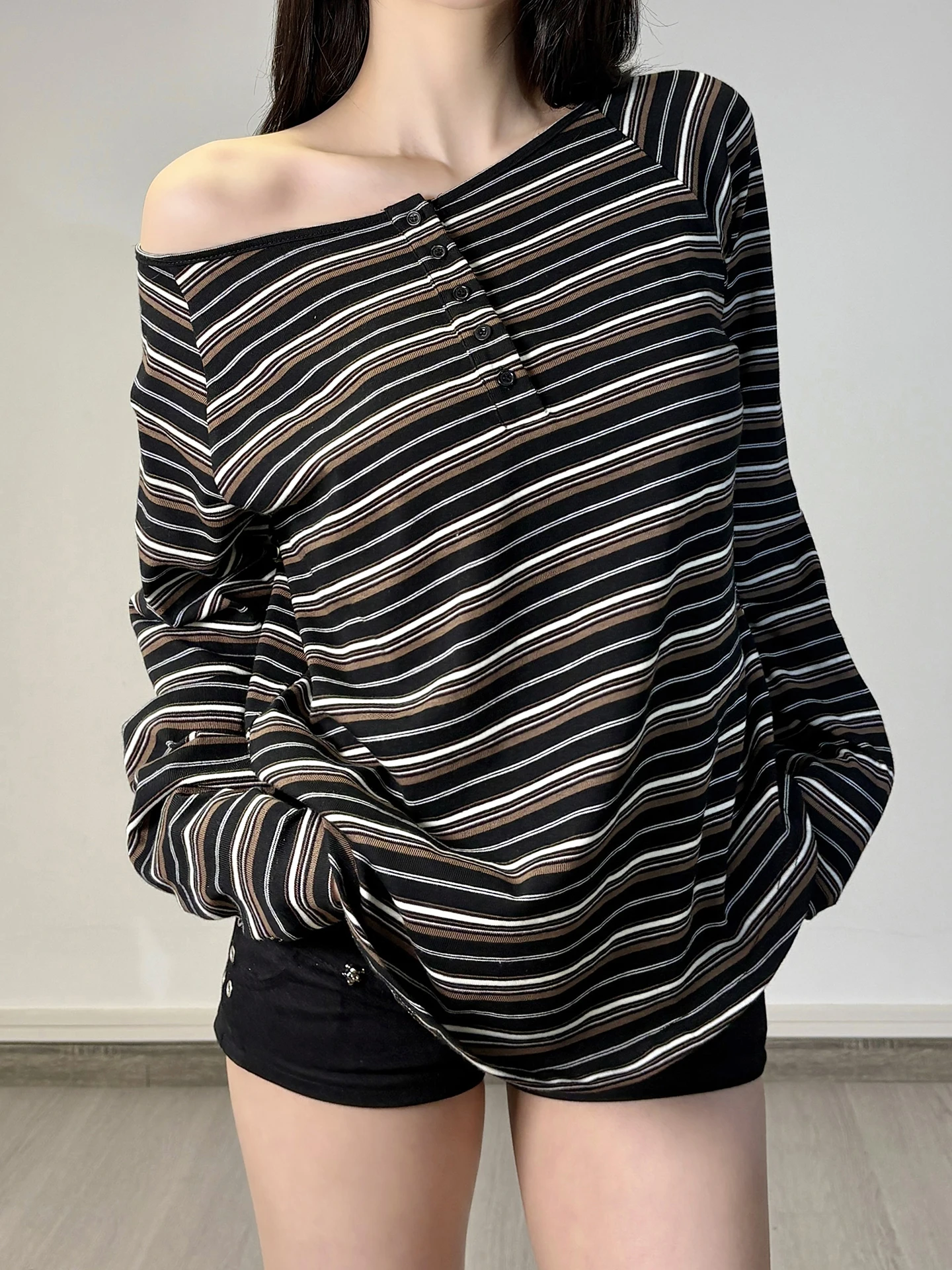 

WEEKEEP Casual Long Sleeve T-Shirt Women's Loose Fit Street Style Diagonal Collar Two-Way Wear Stripe Pattern Top Trendy