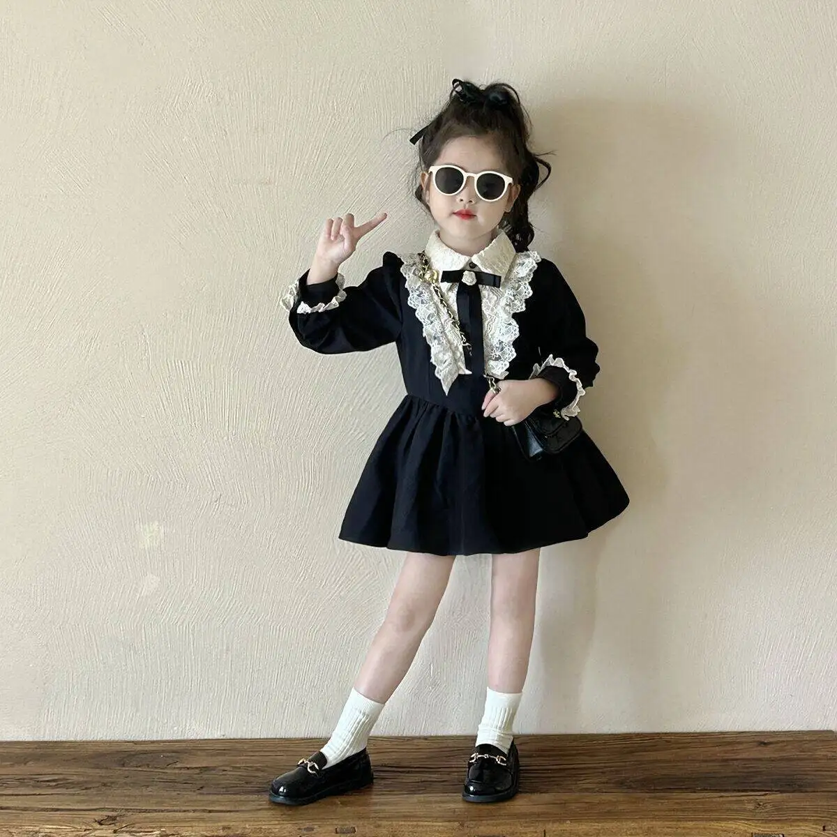 Korean Children's Clothing 2024 Autumn and Winter New Hepburn Black Lace Splicing Coffee Break Skirt Girls Niche French Skirt