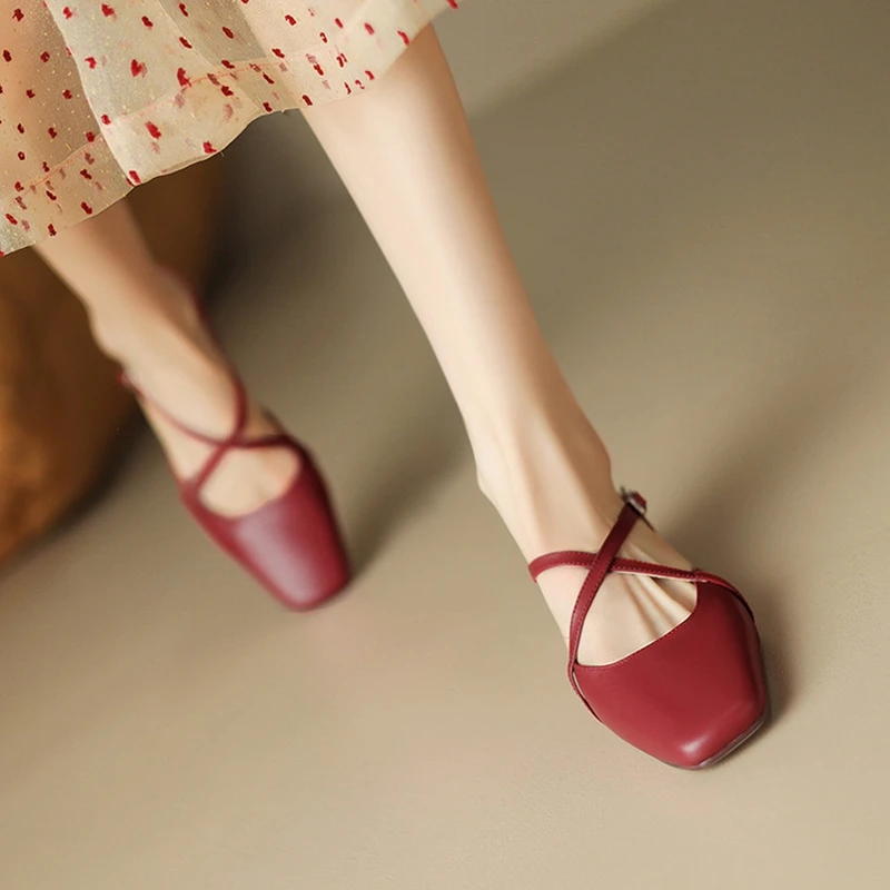 

NEW Summer Women Sandals Genuine Leather Shoes for Women Square Toe Low Heel Shoes Cover Toe Slingback Shoes Cross-tied Sandals