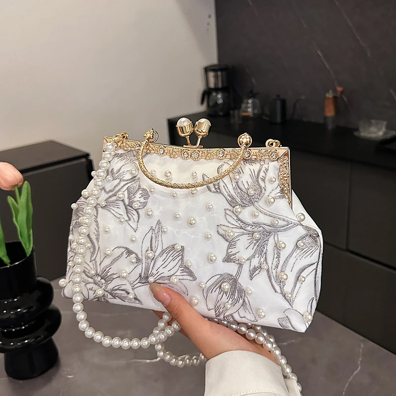 

Chinese Style Embroidered Shoulder Bag Elegant Handbag Retro Small Square Bag Wedding Party Luxury Designer Women Evening Clutch