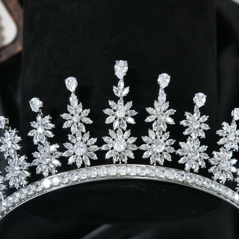 Korean Style Luxury Cubic Wedding Hair Crown Accessory for Women Exquisite Fashionable Ball Performance Headwear Jewelries